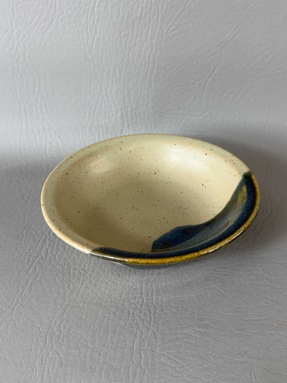 Handcrafted Studio Art Pottery Bowl JAC Signed Mount Fuji Blue Dip Stoneware 6" - Picture 8 of 10